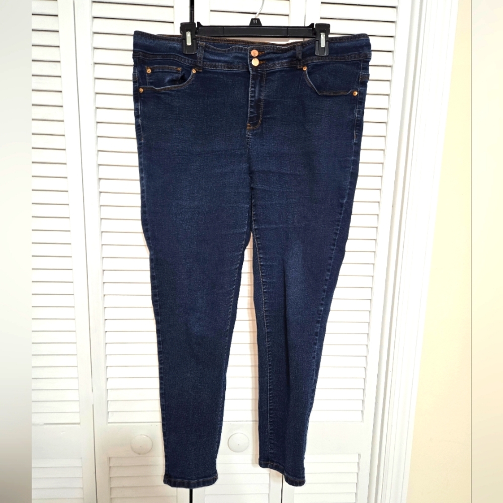 Cavalini Women's 18 The Basics Collection Skinny Jeans
